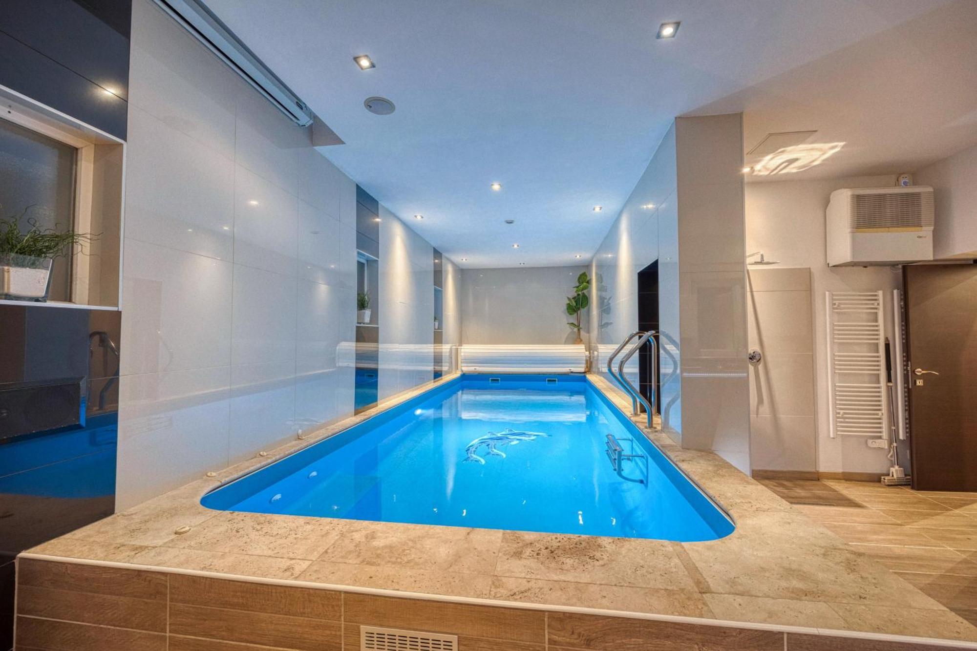 La Villa - Piscine / Karaoke / Jeux Fontaine  Εξωτερικό φωτογραφία